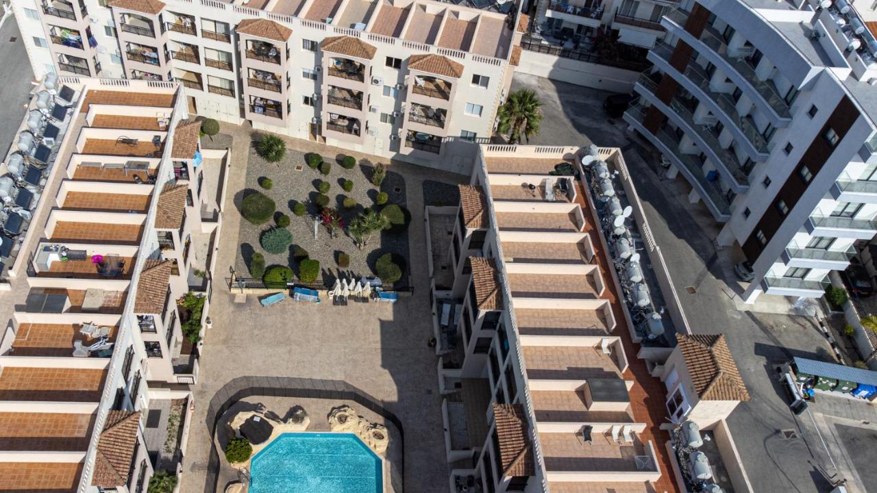 Royal Seacrest Crown-Jewel, 2B, Pools, Sea, Center Apartment Paphos Exterior photo