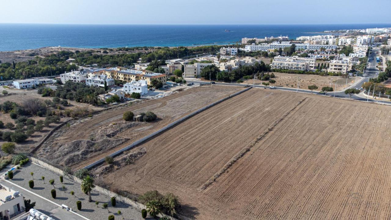 Royal Seacrest Crown-Jewel, 2B, Pools, Sea, Center Apartment Paphos Exterior photo