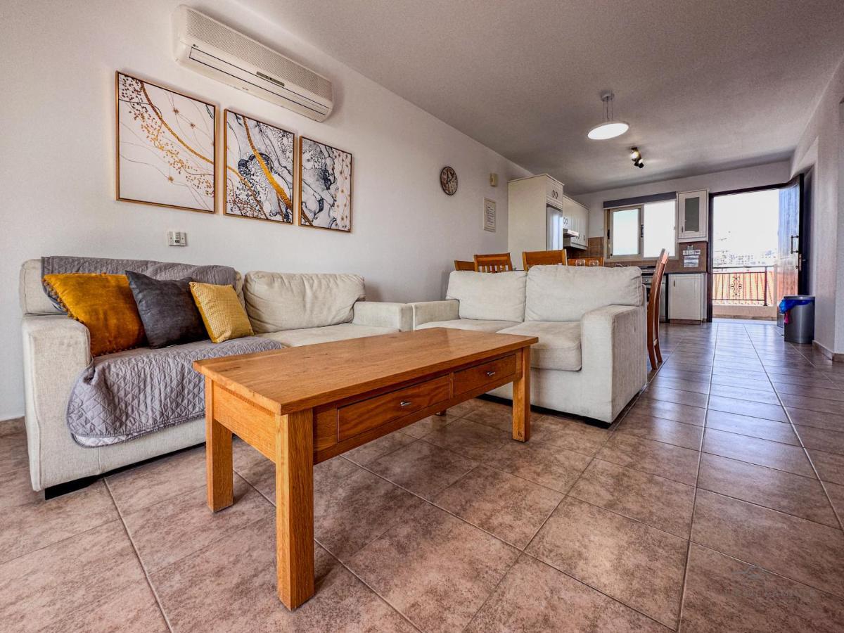 Royal Seacrest Crown-Jewel, 2B, Pools, Sea, Center Apartment Paphos Exterior photo